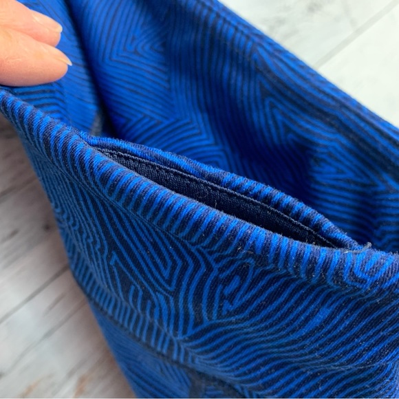 Patagonia Centered Crop Leggings Women's size Large Bayou Blue terraced Fields - Picture 5 of 6